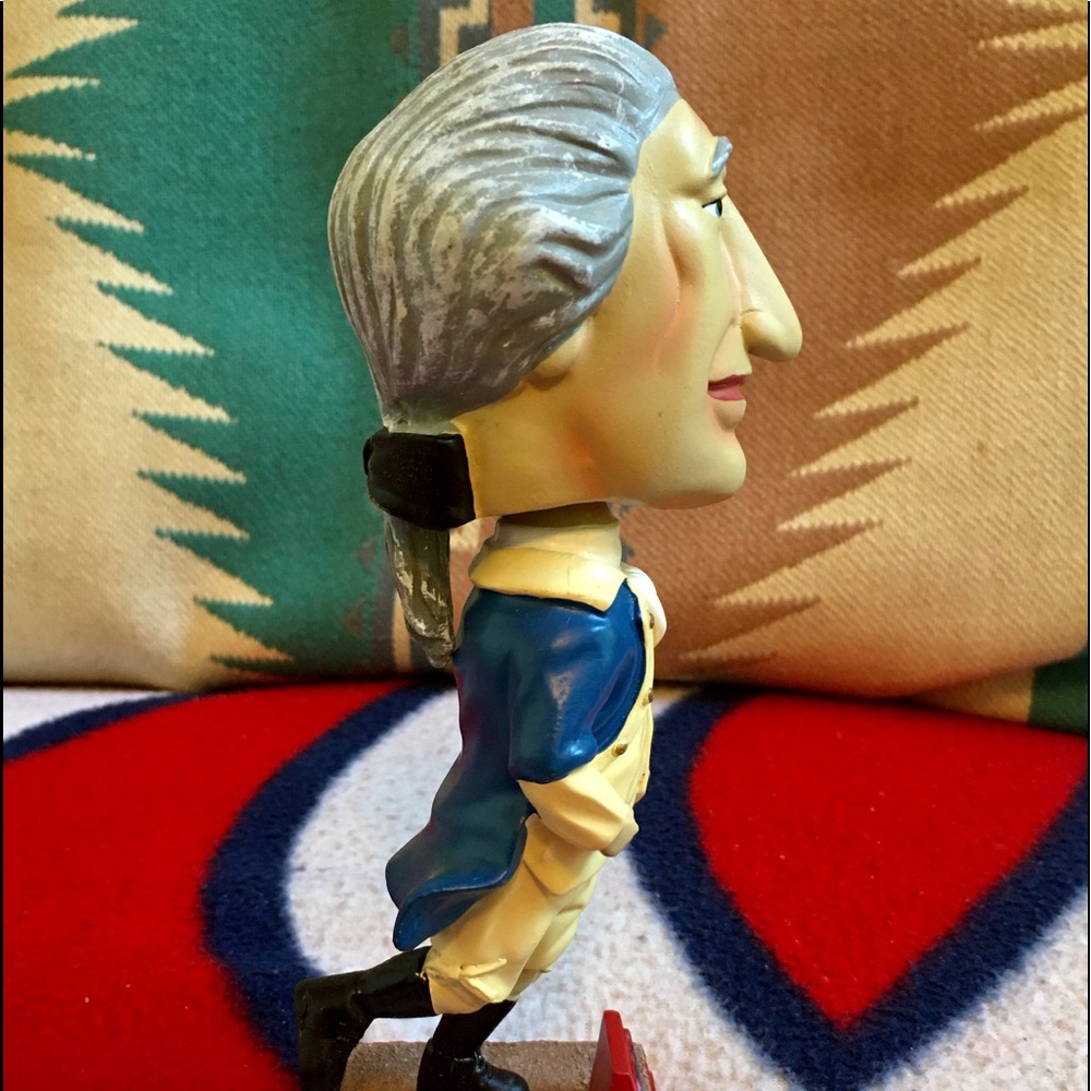 George Washington RACING PRESIDENT Bobblehead - Picture 3 of 12
